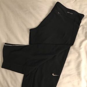 Nike Crop Leggings
